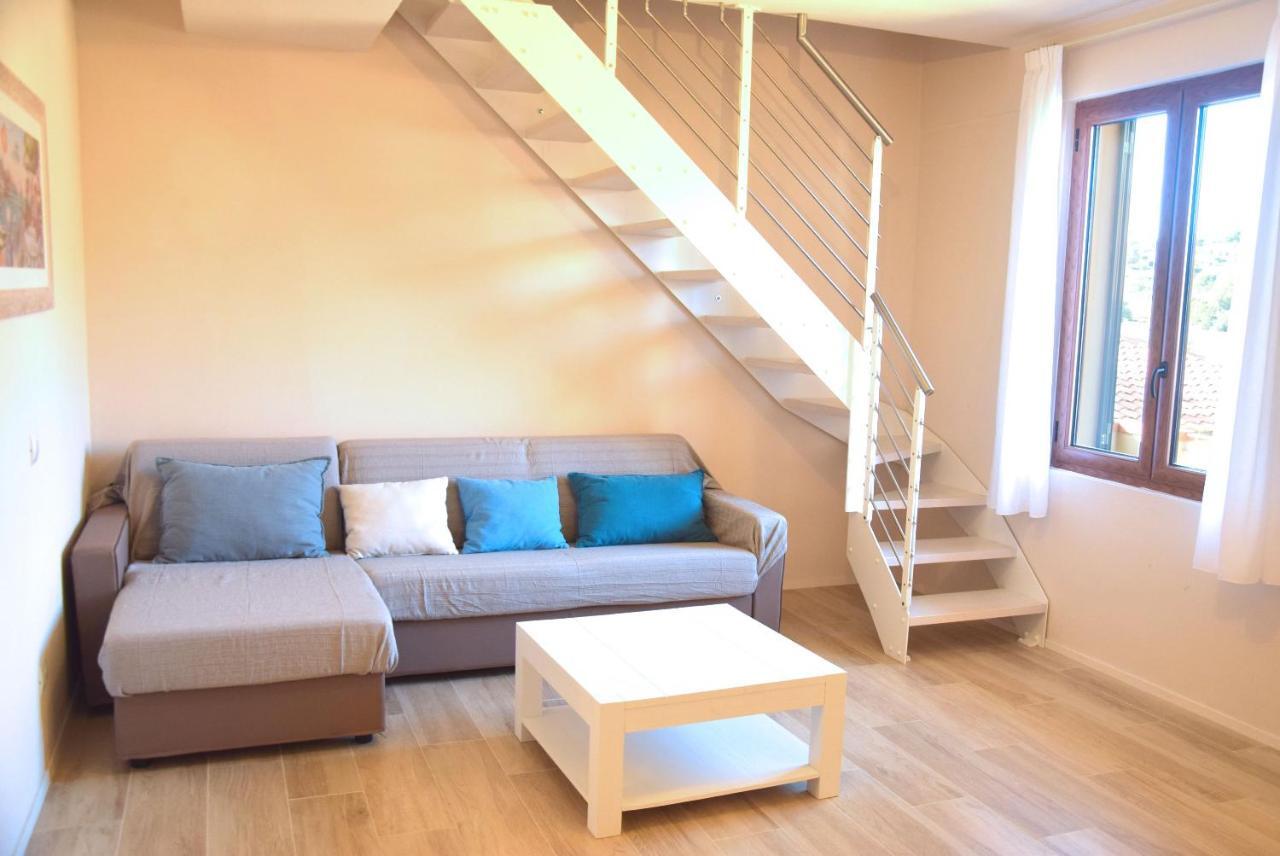 Appartement Sogno Azzurro à Porto Azzurro Extérieur photo