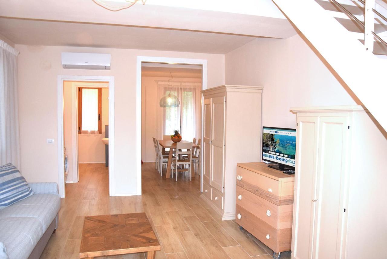 Appartement Sogno Azzurro à Porto Azzurro Extérieur photo